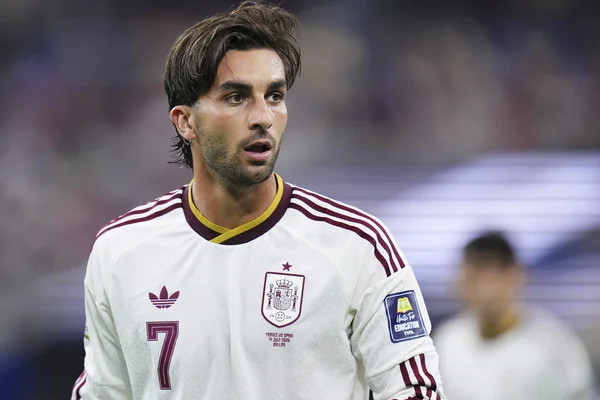 PSG : indécis, Ferran Torres sort du silence