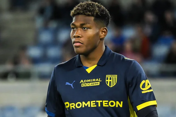Mercato : pourquoi le PSG veut recruter Suzuki ?