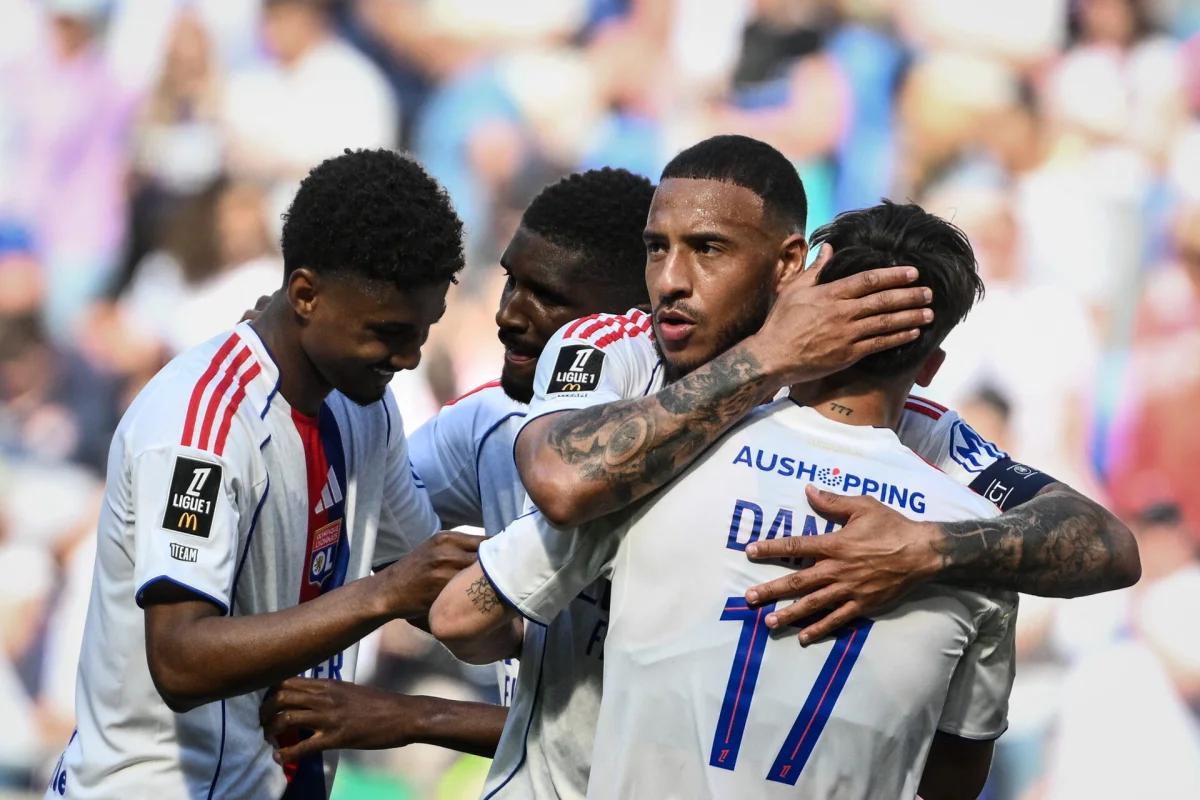 L'OL n'inaugurera pas son nouveau maillot face à Lens