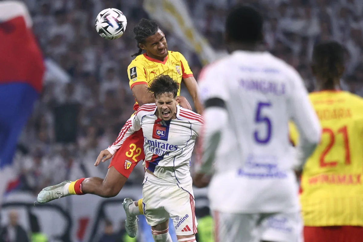 Ligue 1 : contre Lens, l'OL a concédé sa plus large défaite à domicile depuis 1989