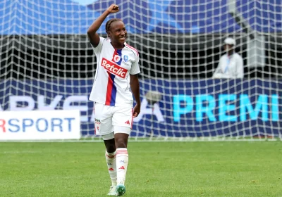 FC Barcelone - OL Lyonnes : Becho alignée à droite
