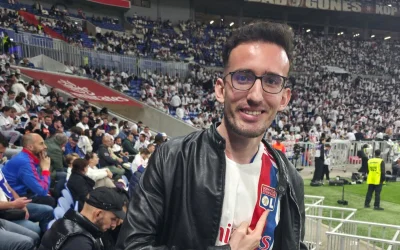 À près de 1500 km de Lyon, il vit son amour pour l'OL depuis le Kosovo