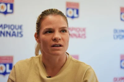 Eugénie Le Sommer (ex-OL Lyonnes) inaugure un stade à son nom