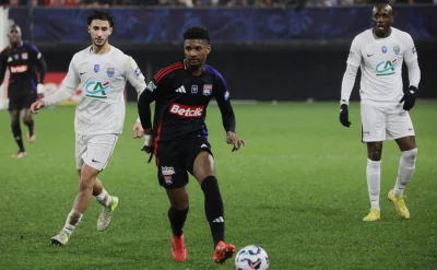 OL : à gauche, ça tourne entre Abner et Mohamed Ouédraogo