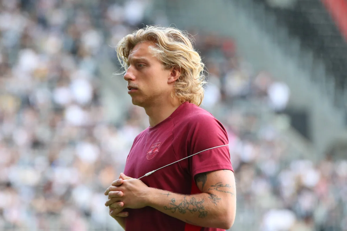 Mads Bidstrup, le pari de l'OL au milieu
