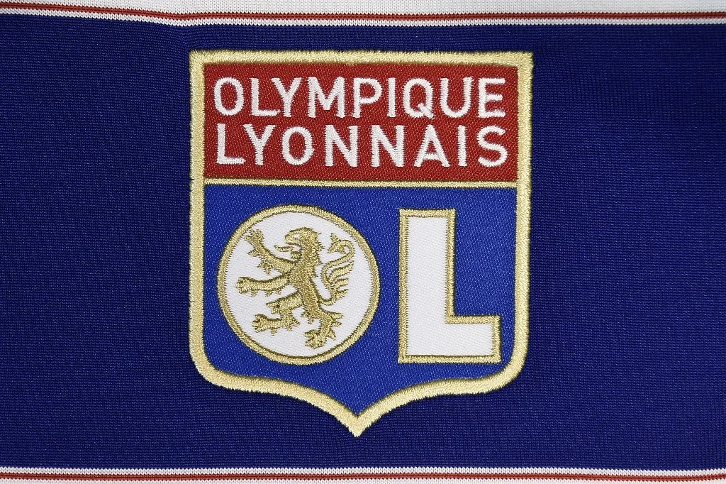 Le médecin Manuel Afonso s'exprime après son départ de l'OL