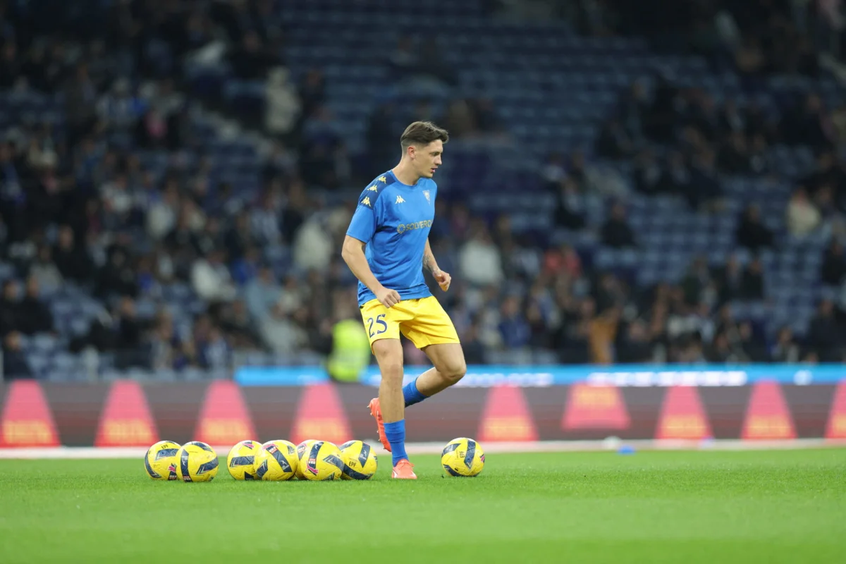 Mercato : l'OL tient un nouveau défenseur central