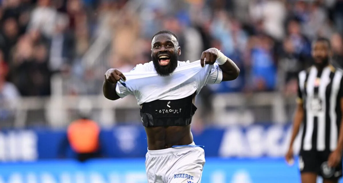 Auxerre croque Angers et coule Nantes, Strasbourg surpris par Toulouse... les résultats du multiplex !