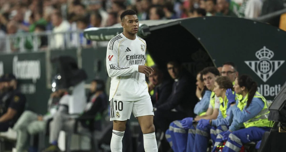 "Fuera, Mbappé out" ... Les supporters du Real Madrid réclament le départ de Kylian Mbappé !
