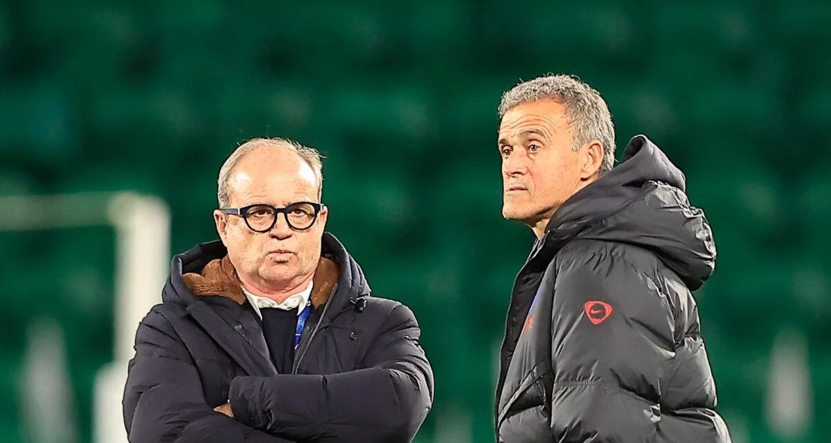Mercato : le PSG rêve de deux énormes coups en attaque