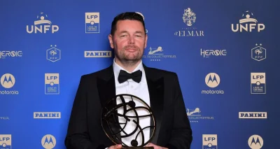 Trophées UNFP : « Une belle personne et un grand coach », Sage vole au secours de Beye