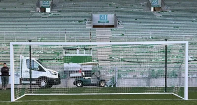 L'ASSE installe des poteaux carrés à Geoffroy-Guichard pour le match des héros !