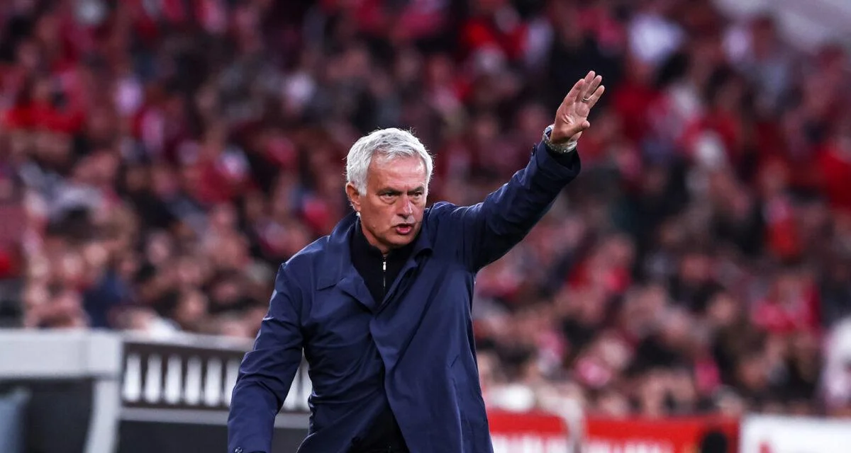 Mourinho refuse de regarder l'offre de prolongation du Benfica, mais ne ferme pas la porte
