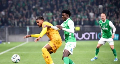 Ligue 2 : au terme d'une séance de tirs aux buts incroyable, Saint-Étienne est à un pas de la Ligue 1