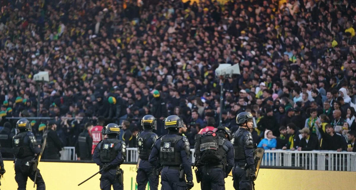 Ligue 1 : la Beaujoire en feu, le FC Nantes risque de payer très cher sa dernière nuit en Ligue 1