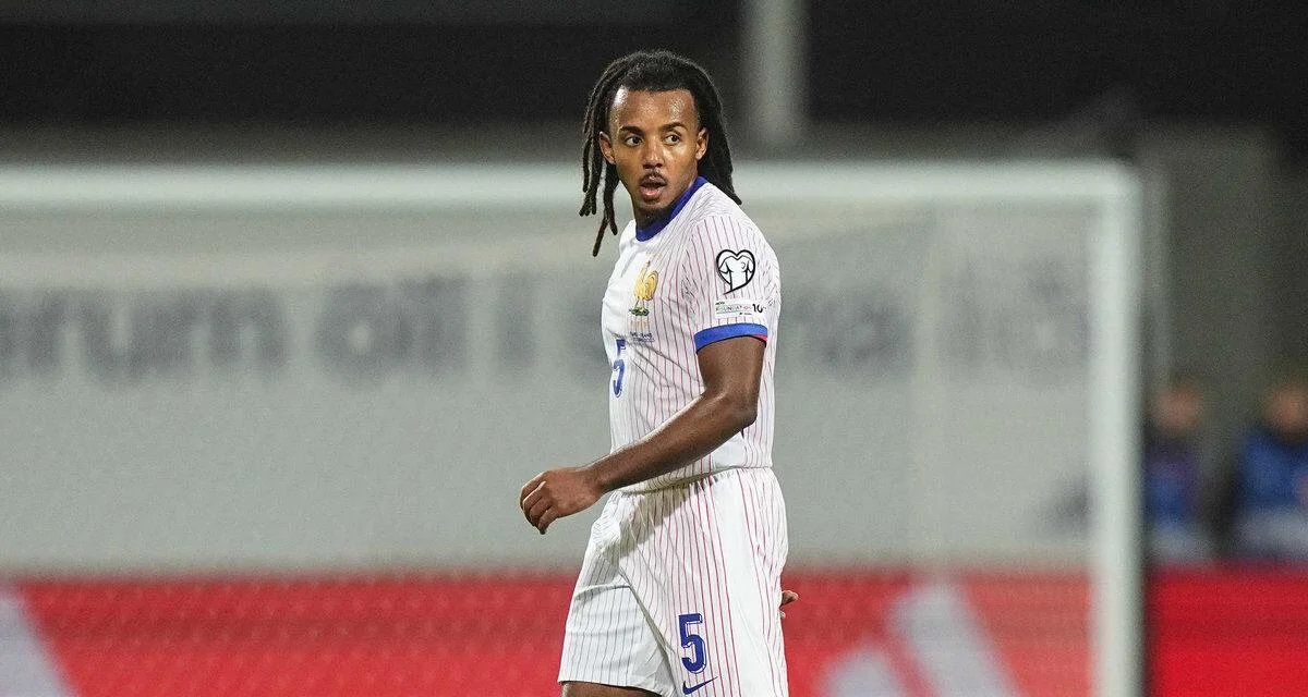 Équipe de France : Koundé blessé, inquiétude pour le mondial ?