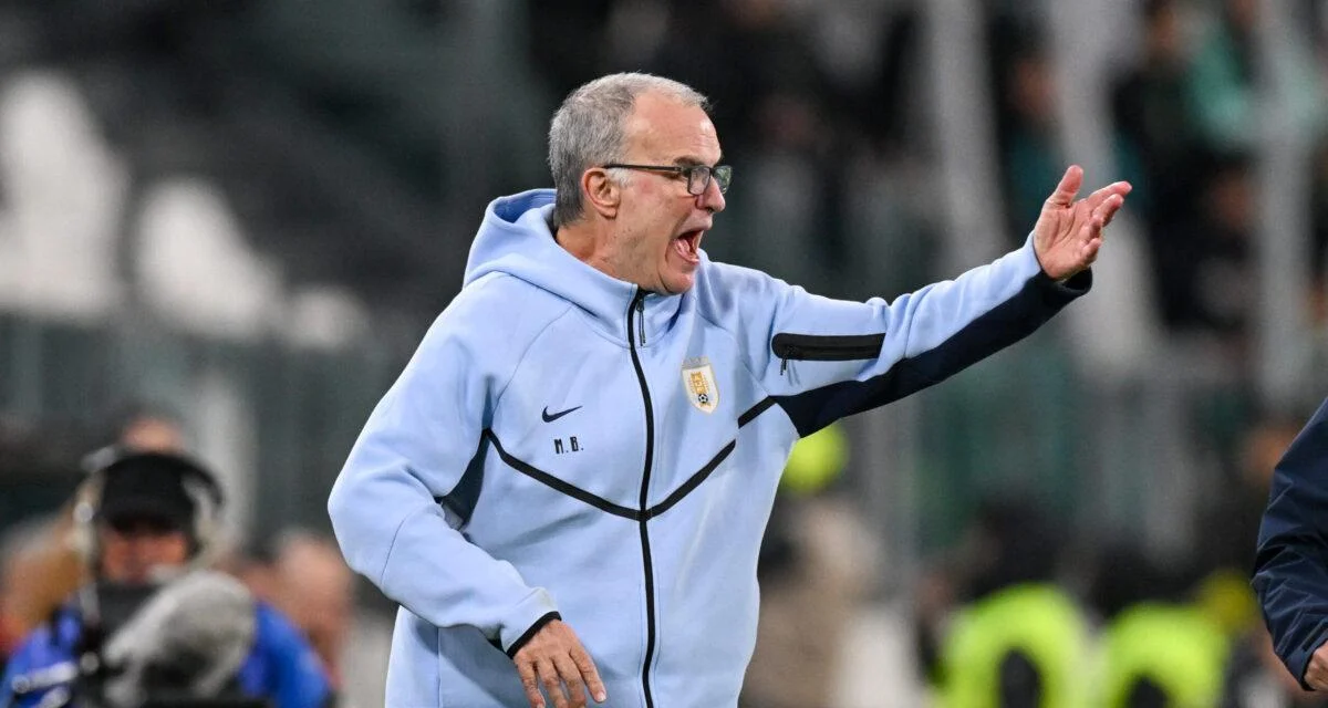 Nouveau scandale, l'avion de l'Uruguay interdit d'atterrir par les USA à 24h de son match !