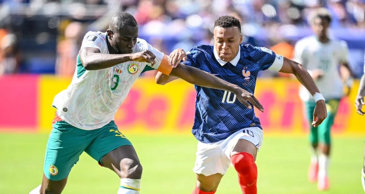 France - Sénégal : "Les 2 pays africains à égalité", l'horrible sortie raciste d'un commentateur argentin