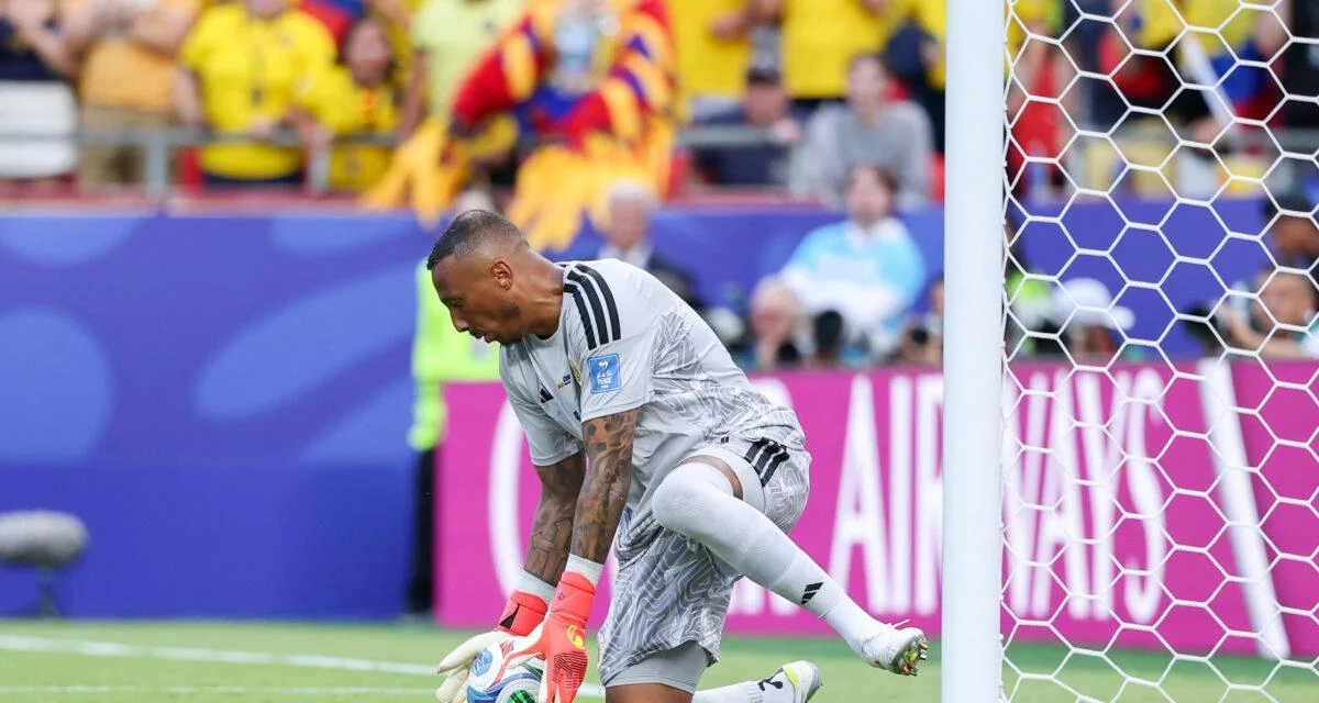 Coupe du monde 2026 : Room impérial, Valencia inopérant, les tops et les flops d'Equateur - Curaçao 