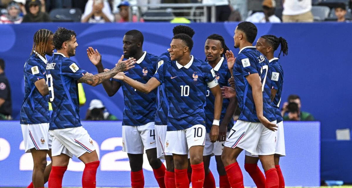 France - Irak menacé par les orages, combien de temps le match pourrait-il durer ?