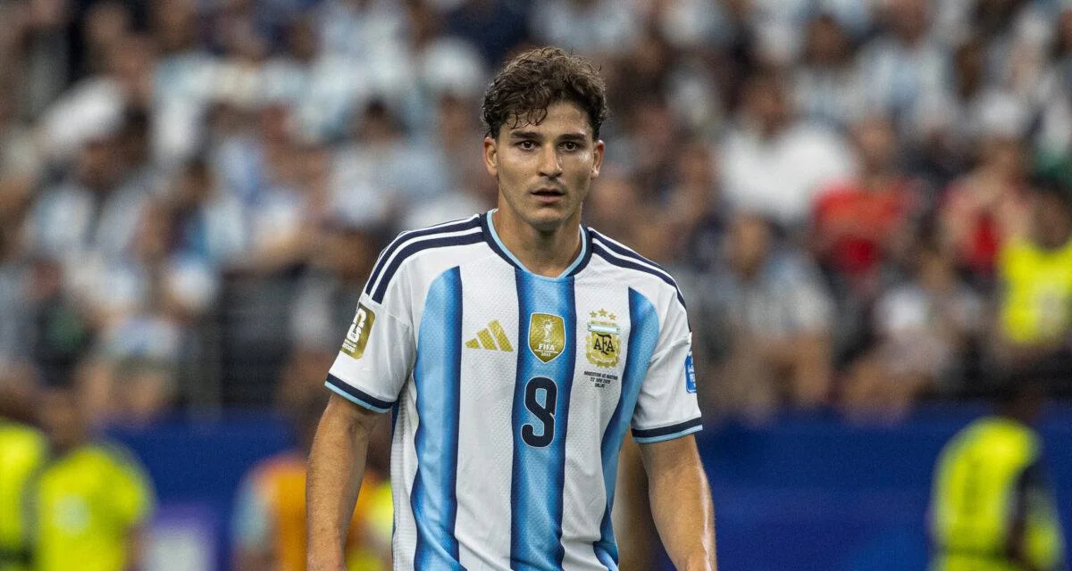 Mercato : le Barça aurait déjà trouvé son plan B à Julian Alvarez