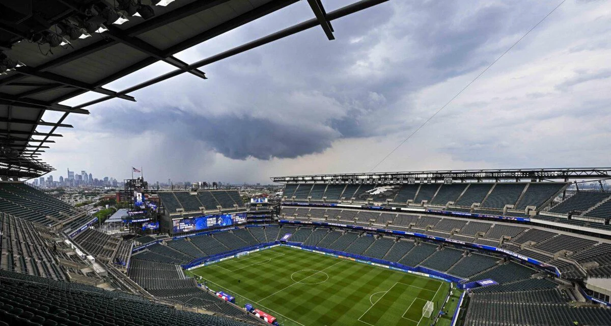 Paraguay-France retardé à cause de la météo, la FIFA sort du silence