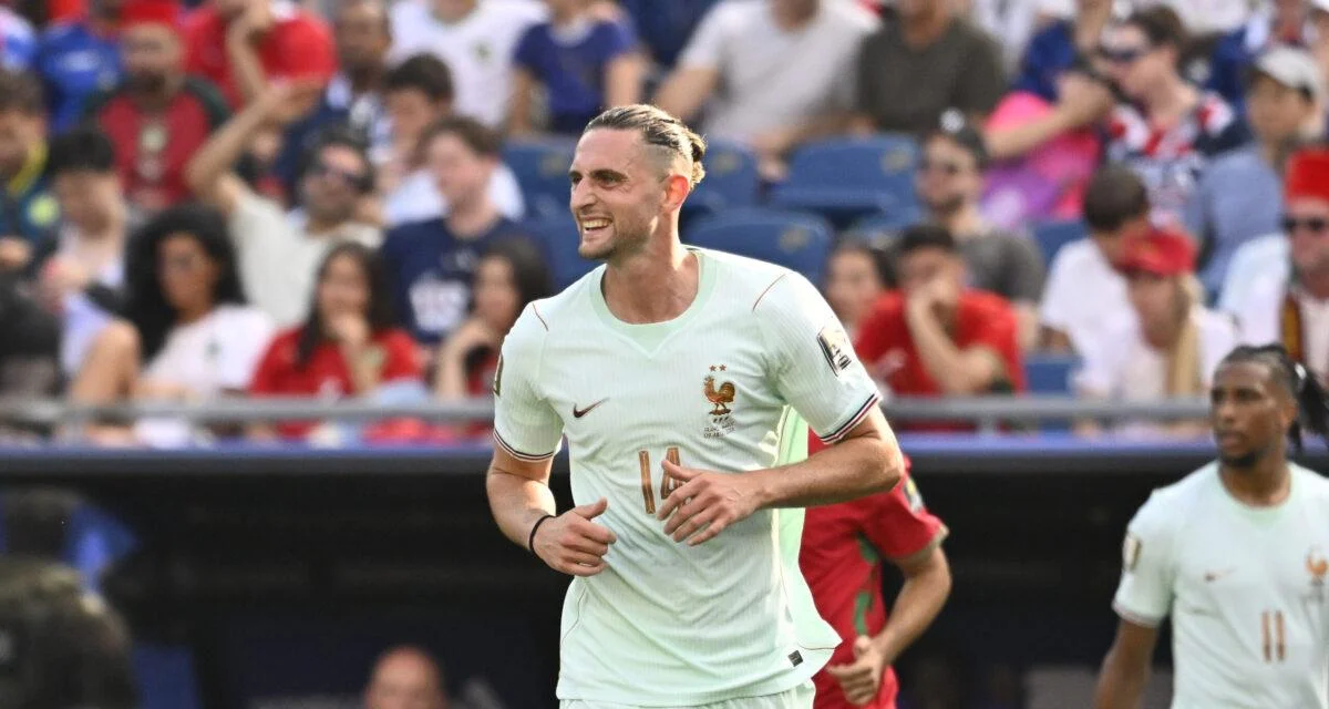 France - Maroc : pourquoi le but de Mbappé a été validé malgré la main de Rabiot ?