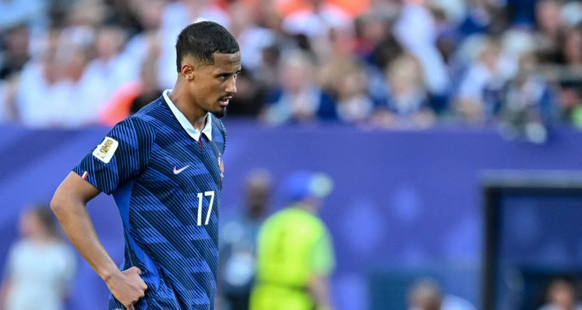 France-Espagne : sorti sur blessure, Saliba avait prévenu, "je ne suis pas à 100 %"