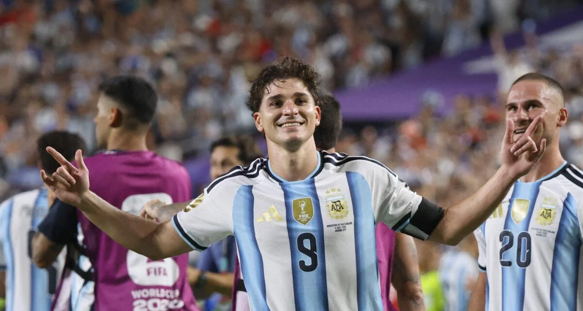 Mercato : Arsenal veut Julian Alvarez, l'Atlético privilégie une vente à l'étranger