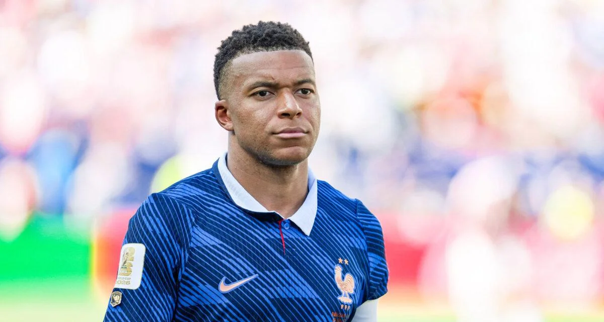France-Angleterre : Olise, Cherki, Doué, Mbappé en quatuor, grosse rotation signée Tuchel, les compos officielles !