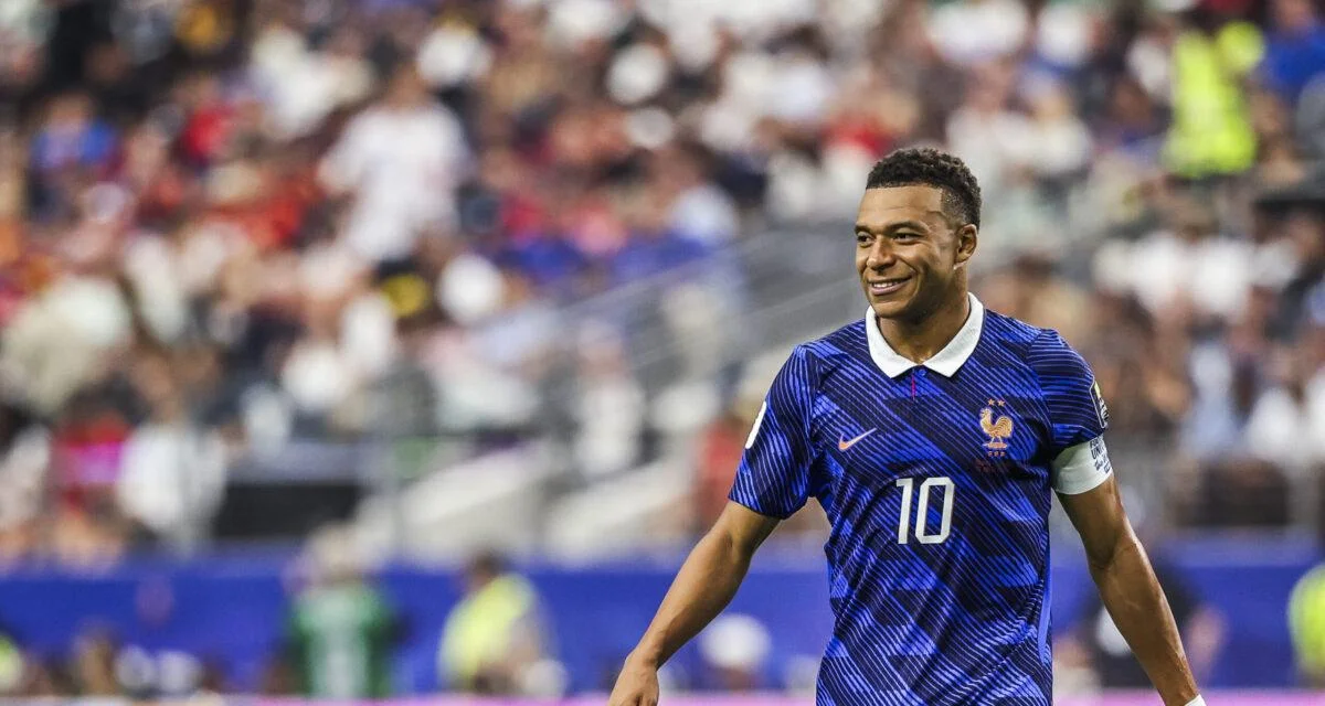 France - Angleterre : "La première mi-temps laisse penser qu'on a laissé tomber le coach" ... Les mots forts de Mbappé