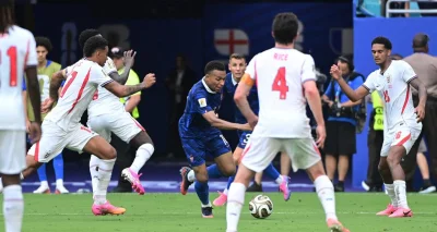"Thriller", "prouesse amère de Mbappé, "un score de tennis, pas de football" ... La presse étrangère réagit après France - Angleterre