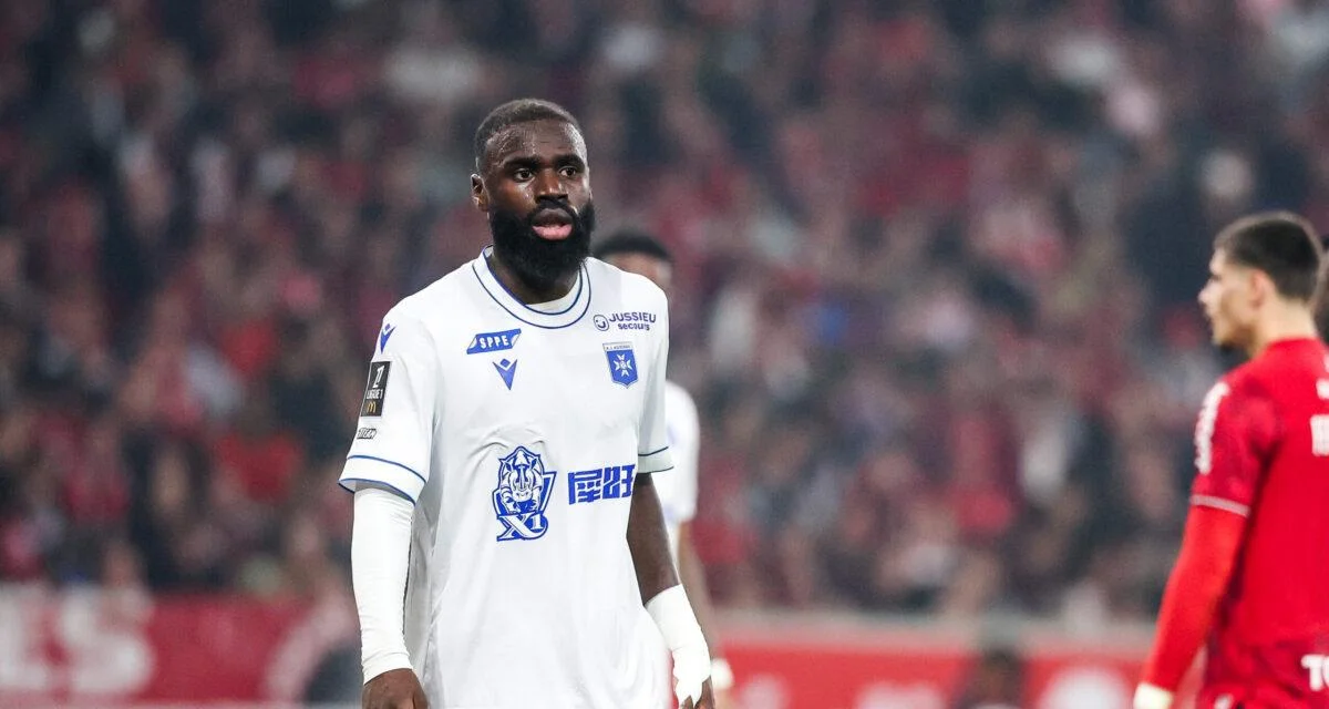 Mercato : Sinayoko au Paris FC, c'est officiel !