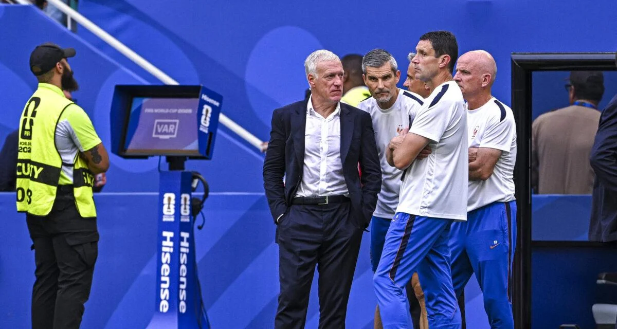 Equipe de France : "Cette chance, nous ne l’oublierons jamais" ... La lettre d'adieux poignante du staff à Deschamps