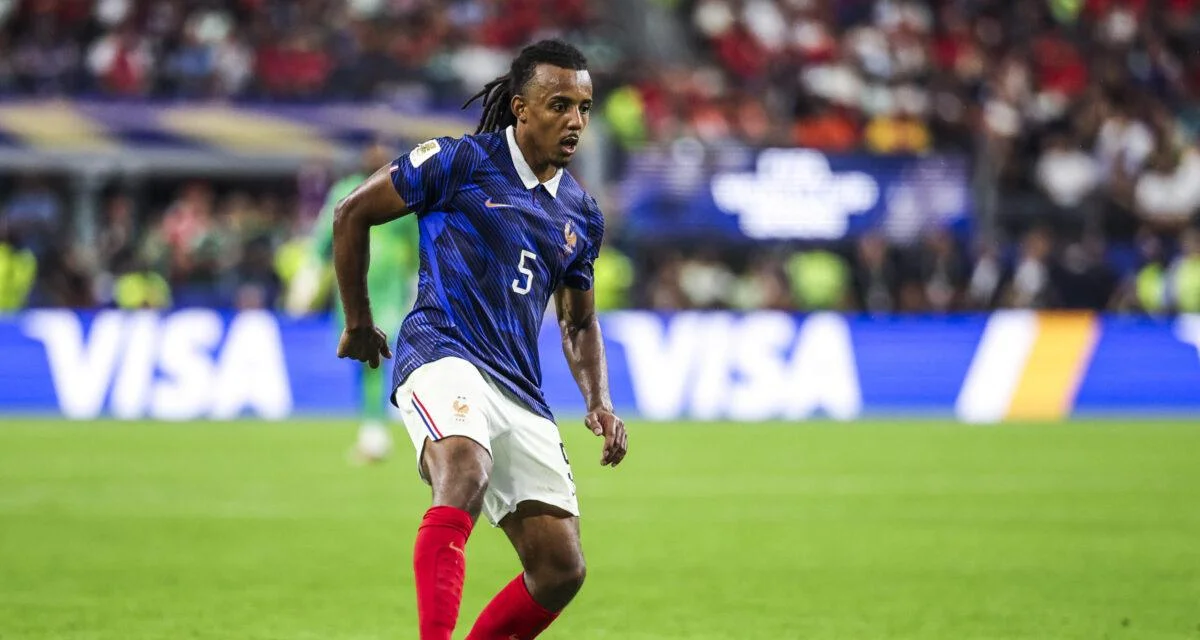 Mercato - Barça : la décision énorme de Flick qui pourrait tout changer pour Koundé