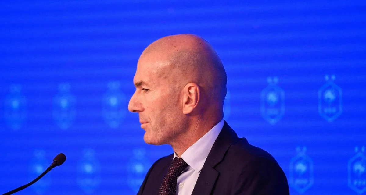Équipe de France : "DD, c'est DD... Zizou c'est Zizou", Zidane pose déjà son identité