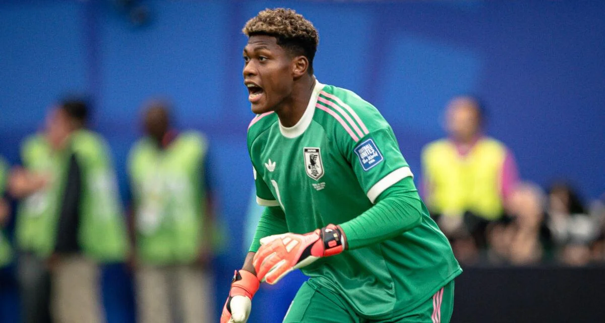 Mercato - PSG : les Parisiens n'arrêtent plus, après Godts, une offre envoyée à Parme pour Zion Suzuki