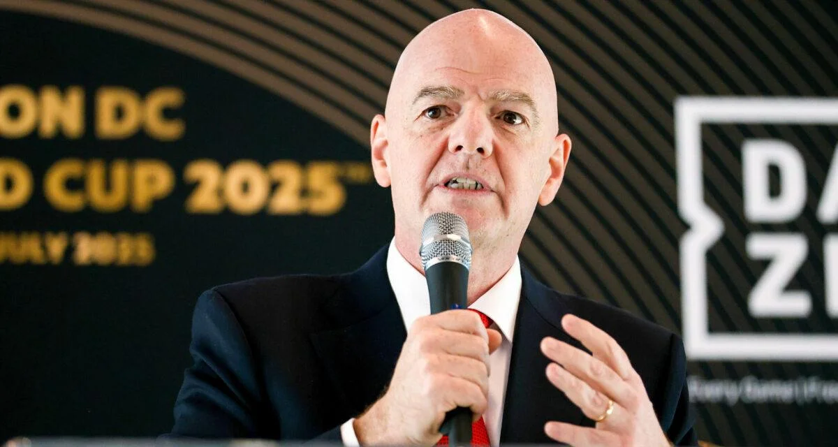 FIFA : Infantino veut offrir la finale du Mondial 2030 au Maroc pour sauver sa présidence