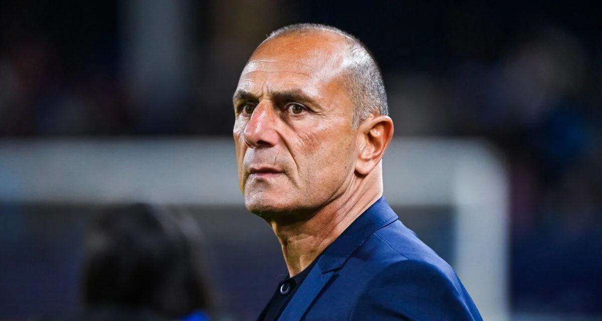 FC Nantes : déjà de retour, Michel Der Zakarian annonce la couleur pour la remontée !