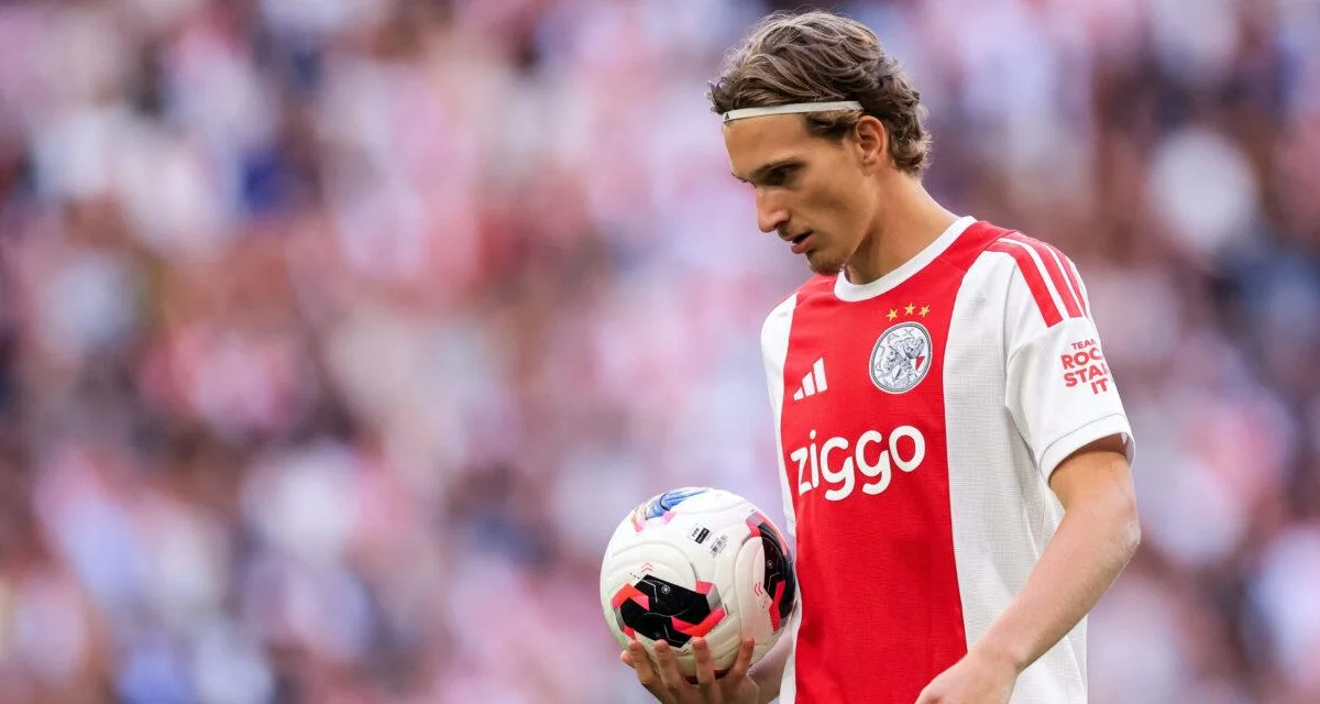 Mercato : Godts se rapproche du PSG, l'annonce très surprenante de l'Ajax