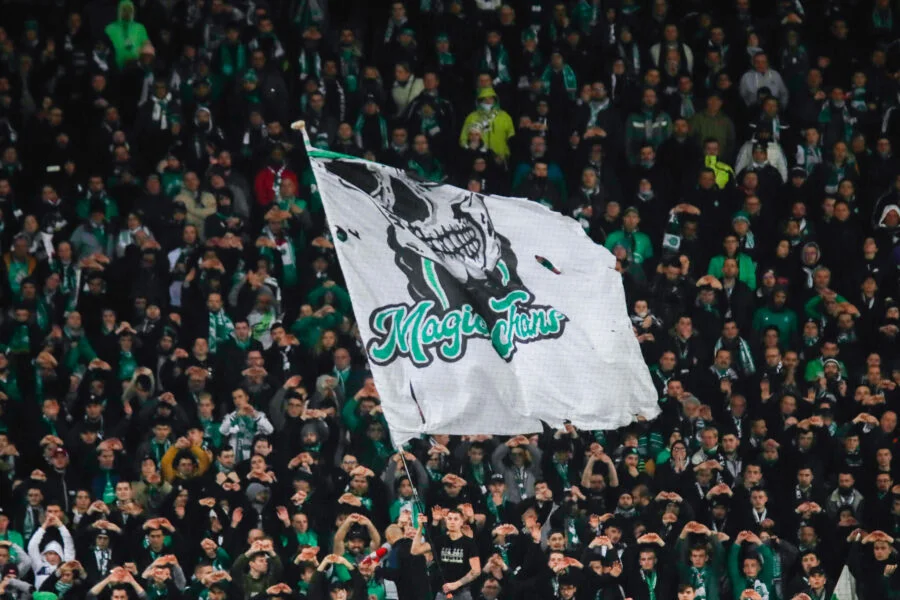 ASSE : Les Magic Fans déposent une banderole sans détour à l'Etrat