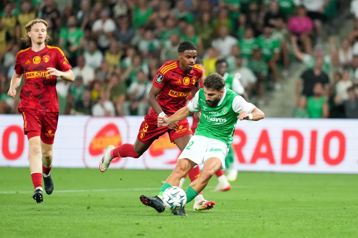 VAR, tirs au but : les règles du play-off entre l'ASSE et Rodez