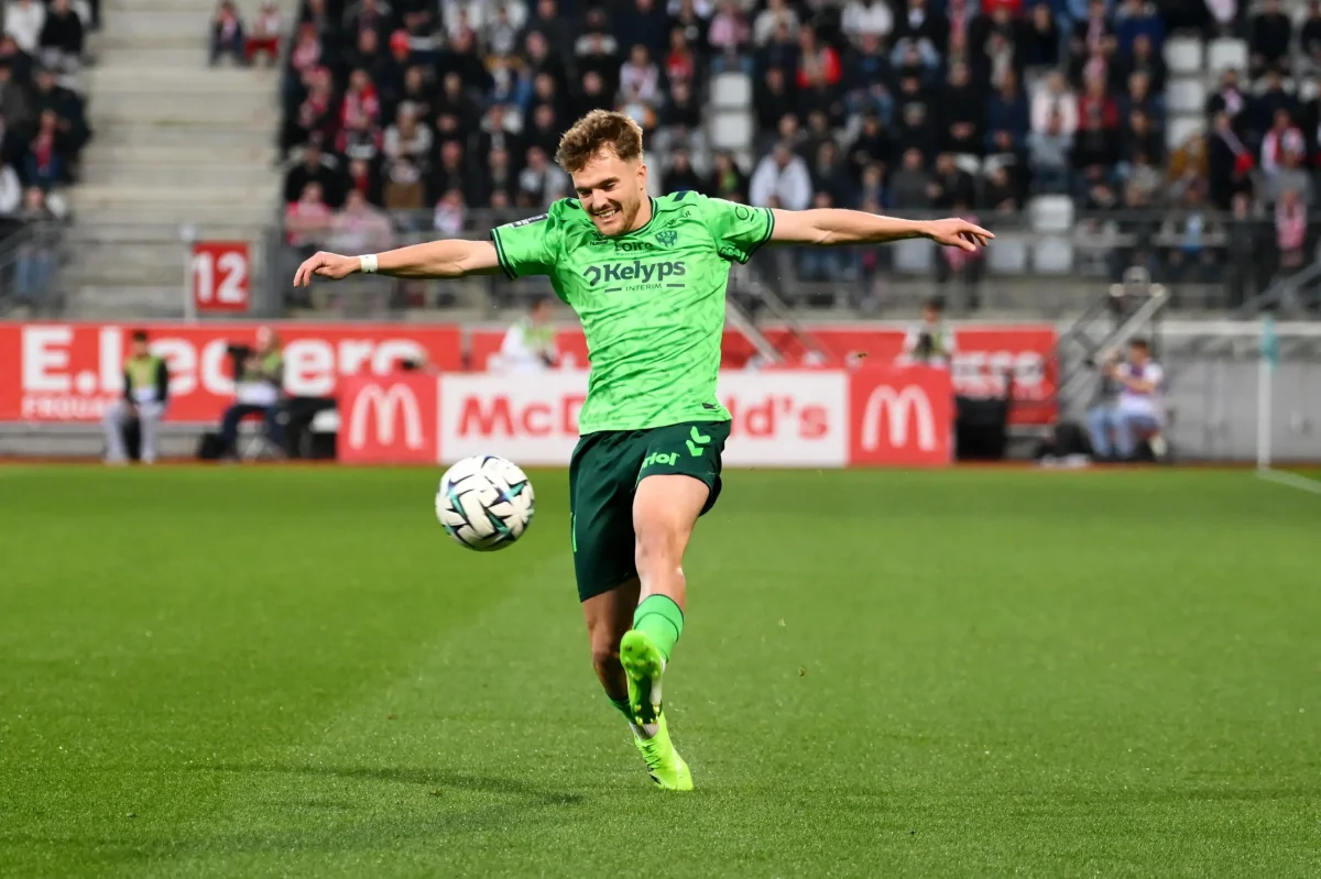 Ben Old (ASSE) : Déconvenue et inquiétude avant le Mondial 2026