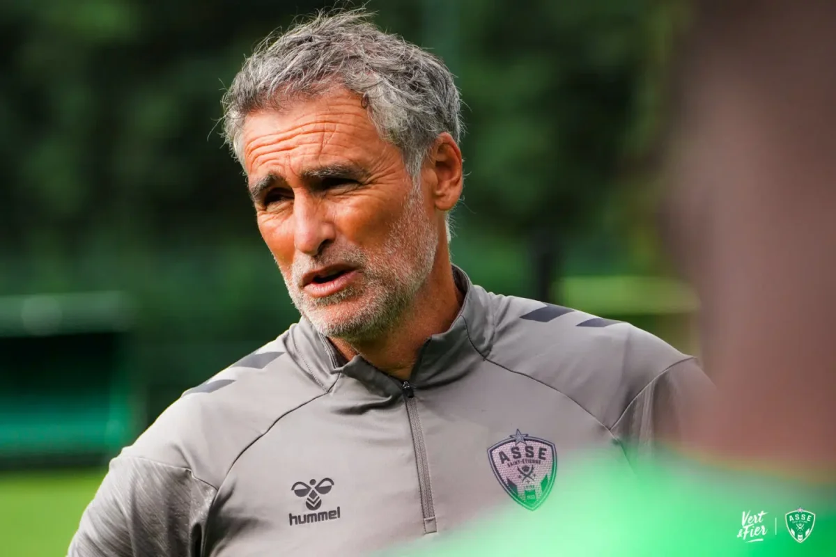 ASSE : "L'excès de data, c'est une erreur", Olivier Dall'Oglio alerte les Verts