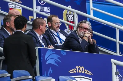 Ligue 2 : Coup de tonnerre, un club historique ne sera finalement pas vendu