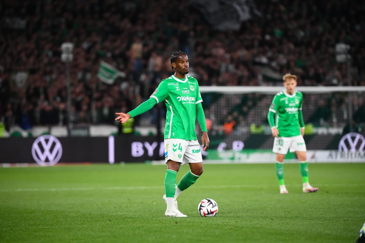 ASSE : Huss Fahmy attaqué par les ultras au sujet d'Ekwah