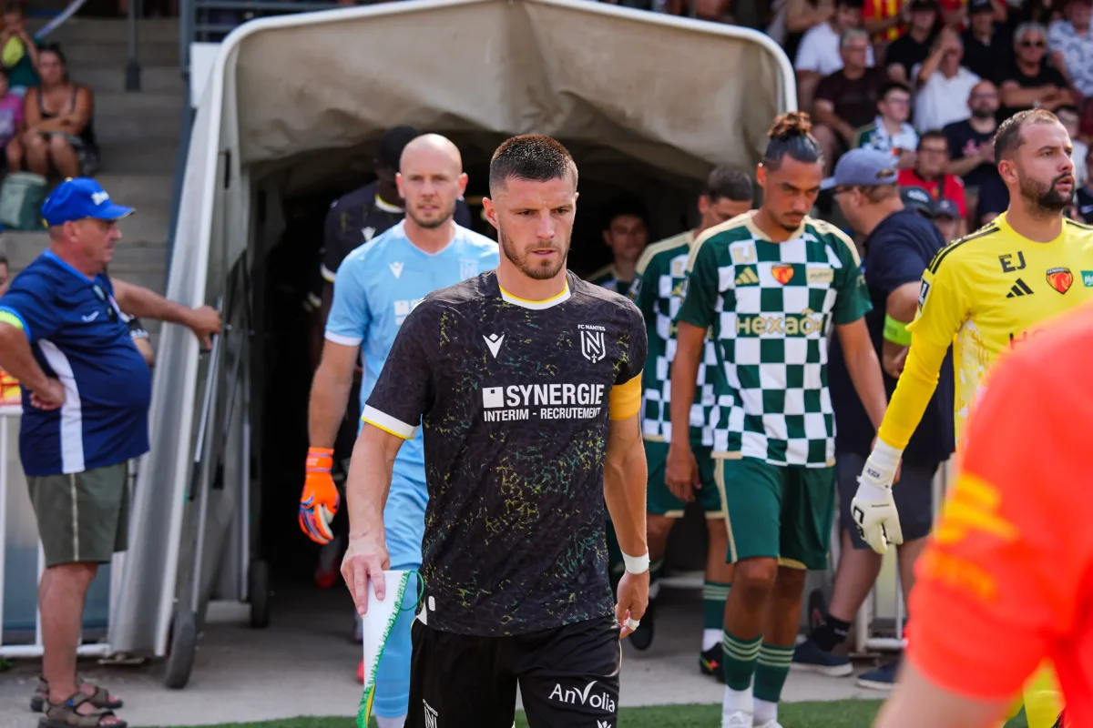 ASSE : "Les favoris, c'est Saint-Étienne", lance un rival