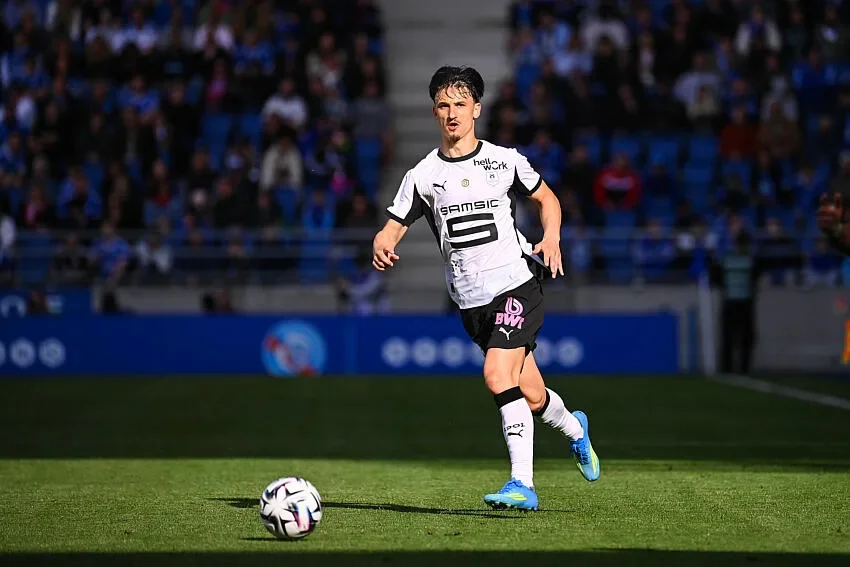 Trophées UNFP 2026 : absent de la liste des nommés, la star du Stade Rennais réagit avec fair-play… et une pointe d’amertume
