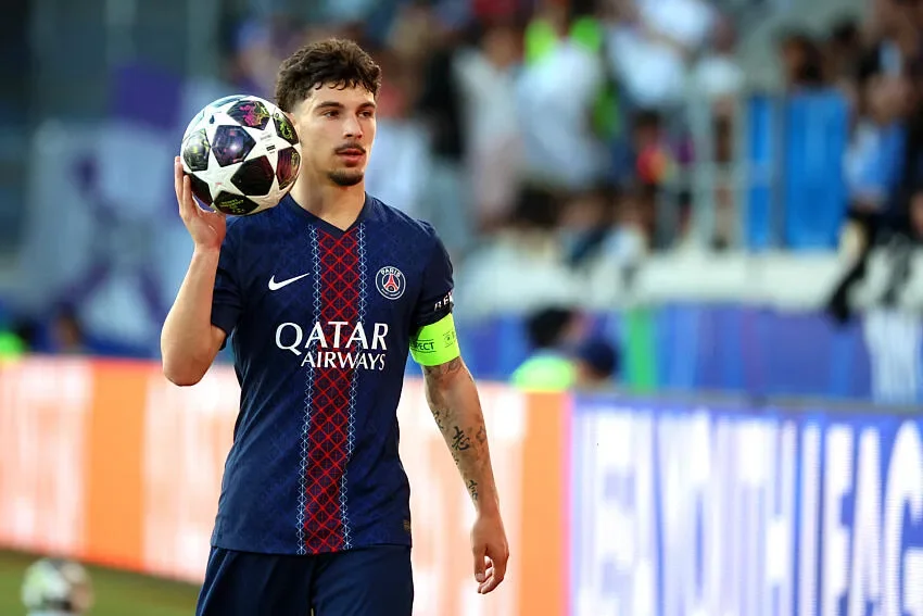 PSG : Le capitaine des Titis U19 convoqué chez les pros — et un avenir qui se joue maintenant