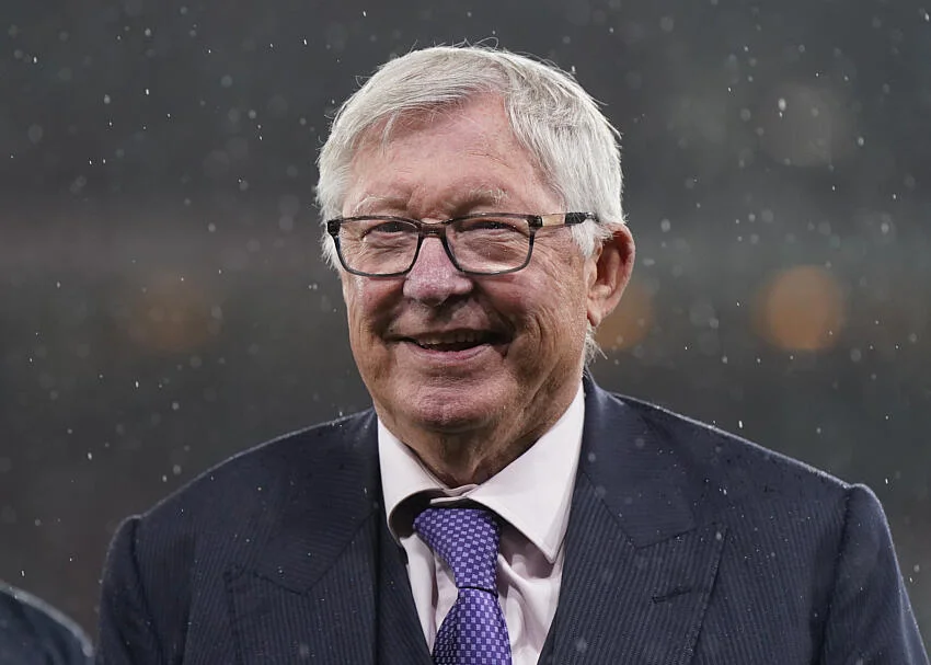 Sir Alex Ferguson hospitalisé après un malaise à Old Trafford